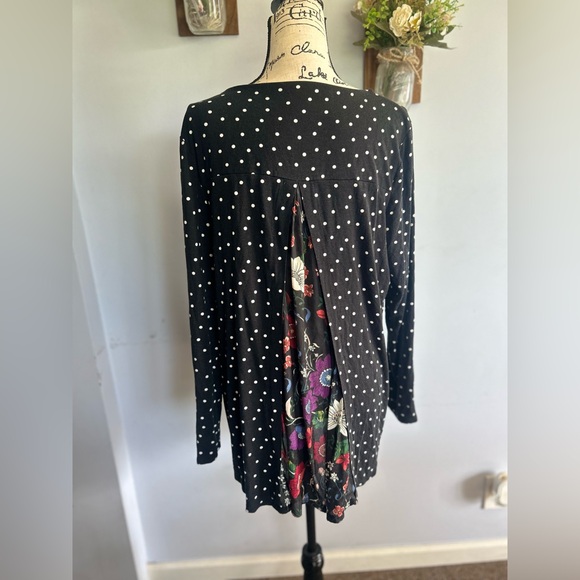 Chico’s tunic polka dots and flora print art to wear bohemian festive - Picture 5 of 10